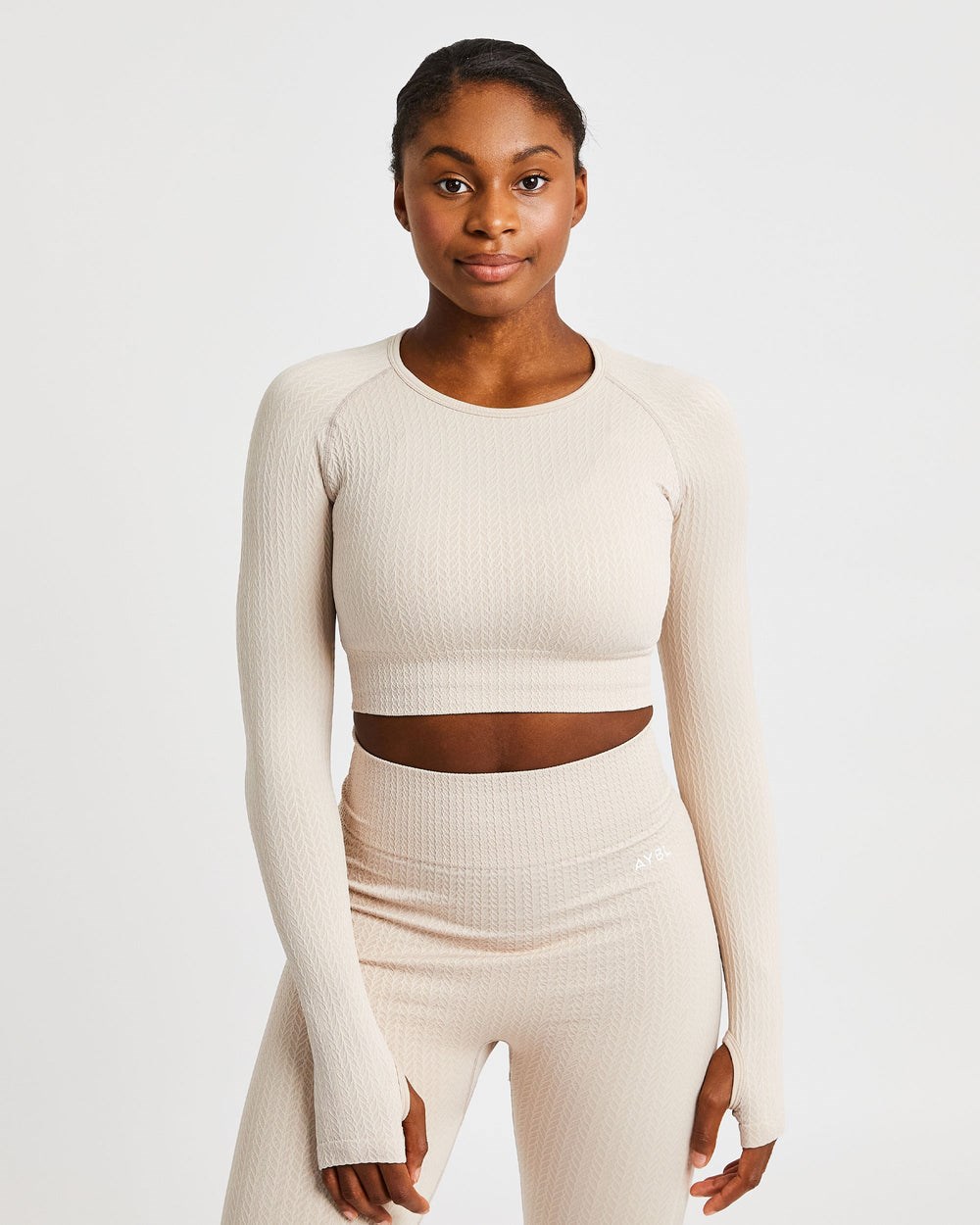 AYBL Luxe Seamless Long Sleeve Crop Top Sand | 91482-SEVC