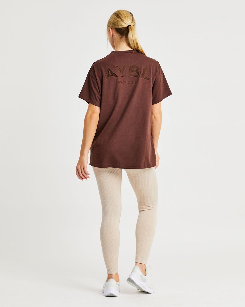 AYBL Luxe T Shirt Braun | 90812-XRHS