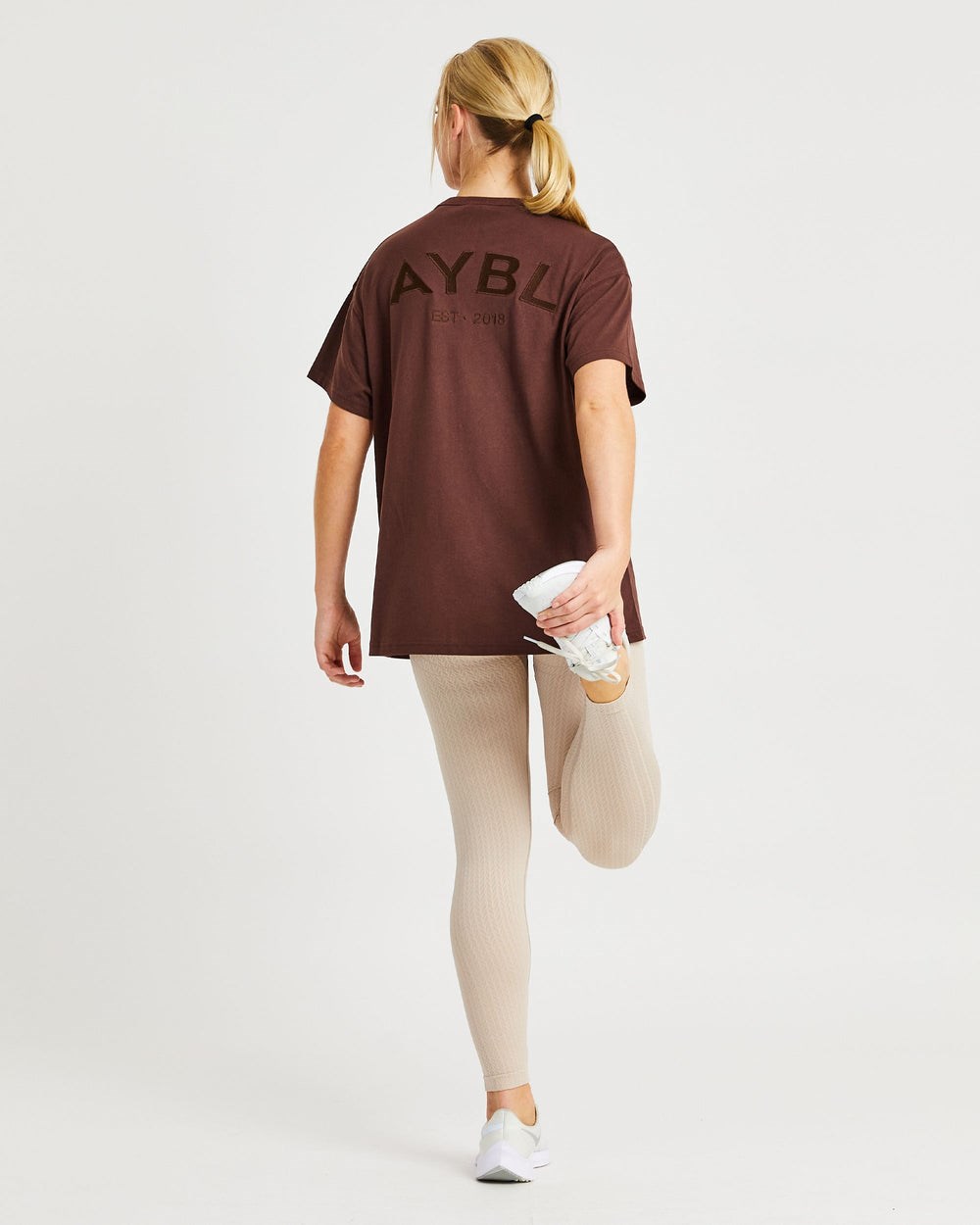 AYBL Luxe T Shirt Braun | 90812-XRHS