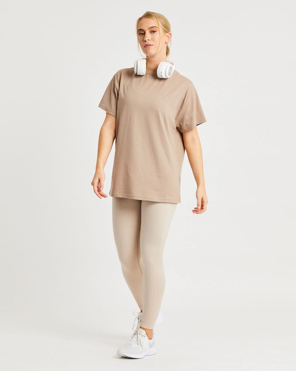 AYBL Luxe T Shirt Mocha | 25678-ONRY