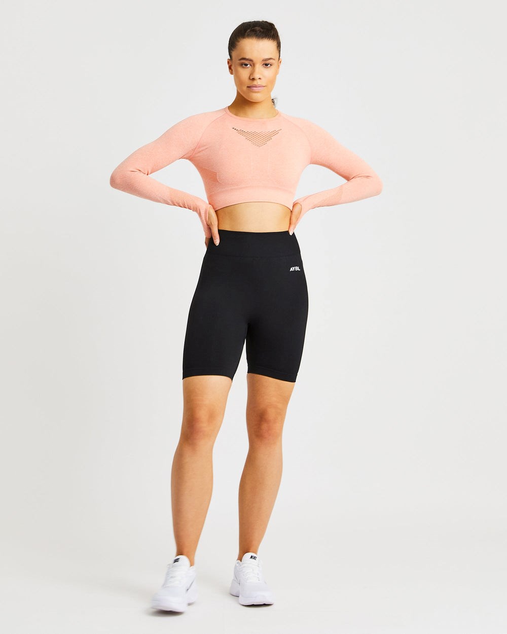 AYBL Motion Seamless Cycling Shorts Schwarz | 92345-OBAJ