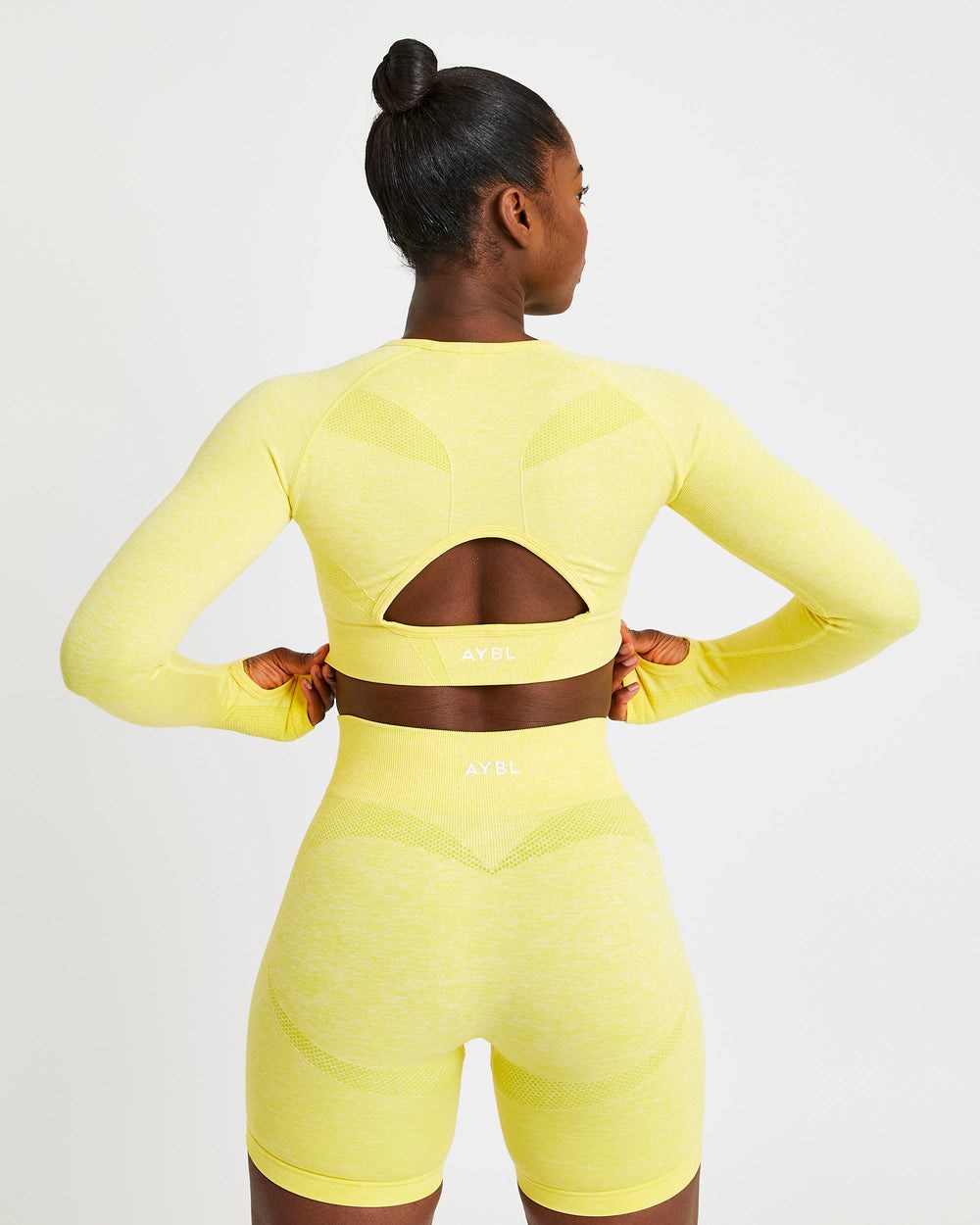 AYBL Motion Seamless Long Sleeve Crop Top Gelb | 37412-FABJ