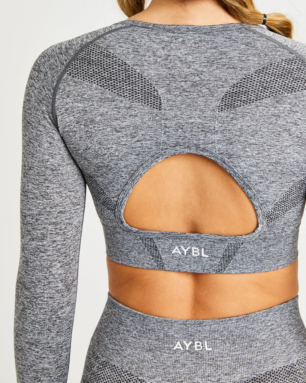 AYBL Motion Seamless Long Sleeve Crop Top Grau | 46382-RBEH