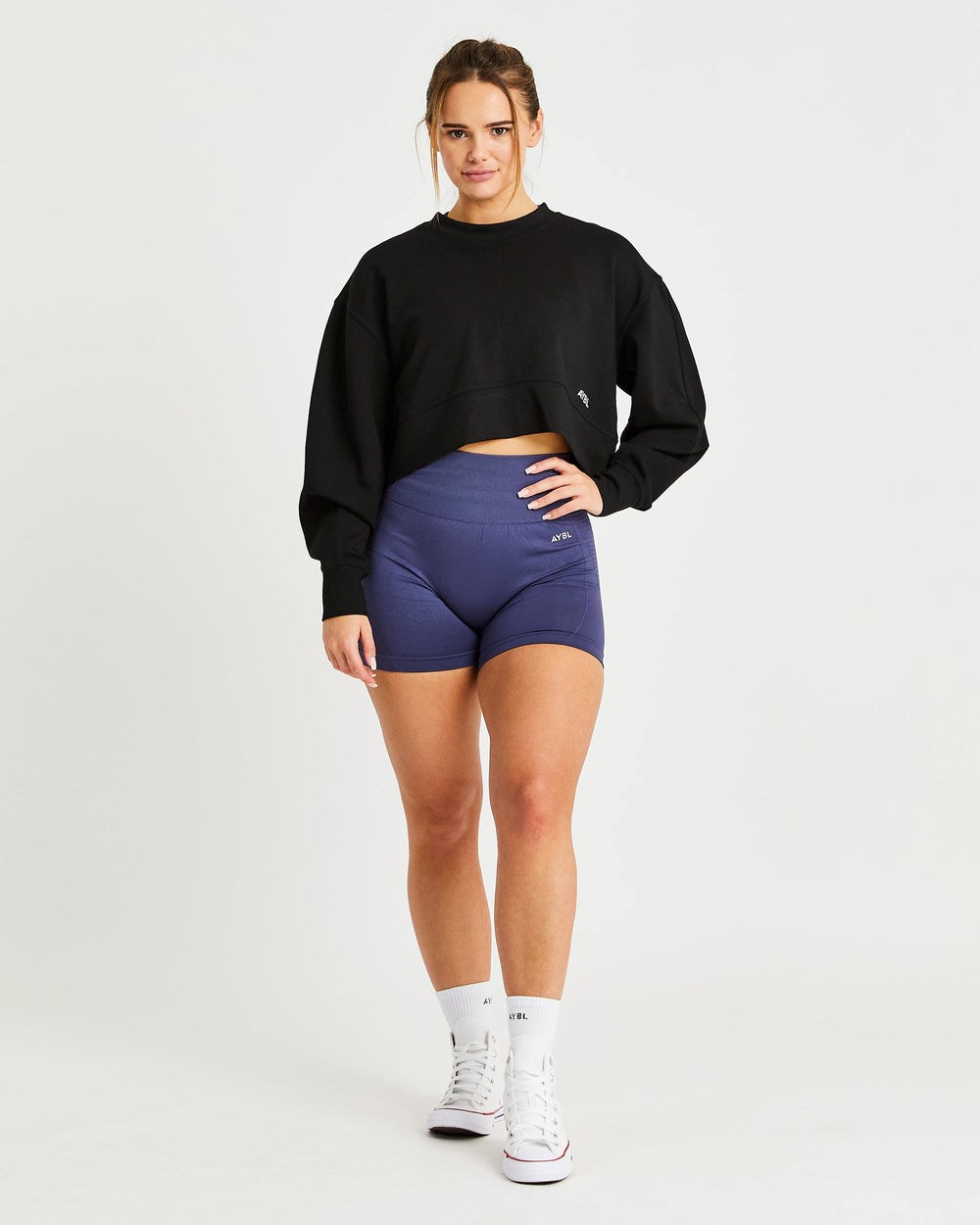 AYBL Oversized Crop Jumper Schwarz | 97348-BAMO