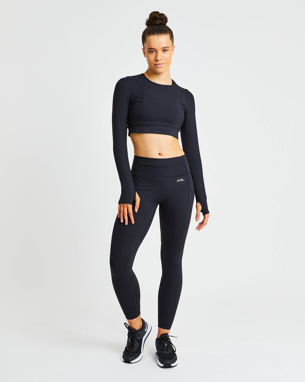 AYBL Pace Long Sleeve Crop Top Schwarz | 64012-MJVK