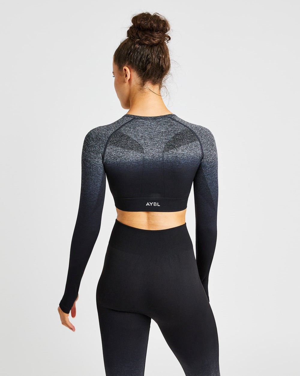 AYBL Pulse Ombré Seamless Long Sleeve Crop Top Black/Grey | 32170-VCJM