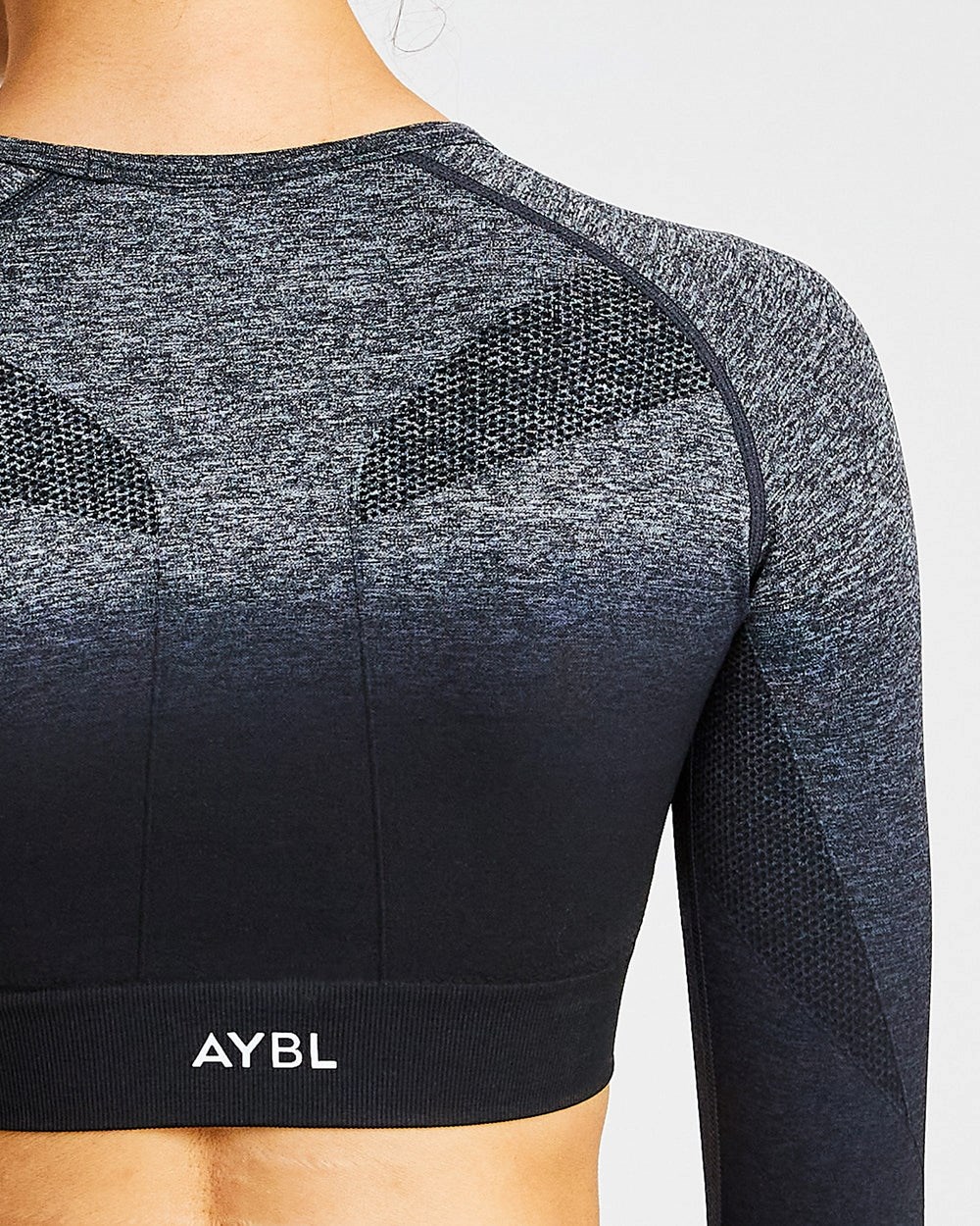 AYBL Pulse Ombré Seamless Long Sleeve Crop Top Black/Grey | 32170-VCJM