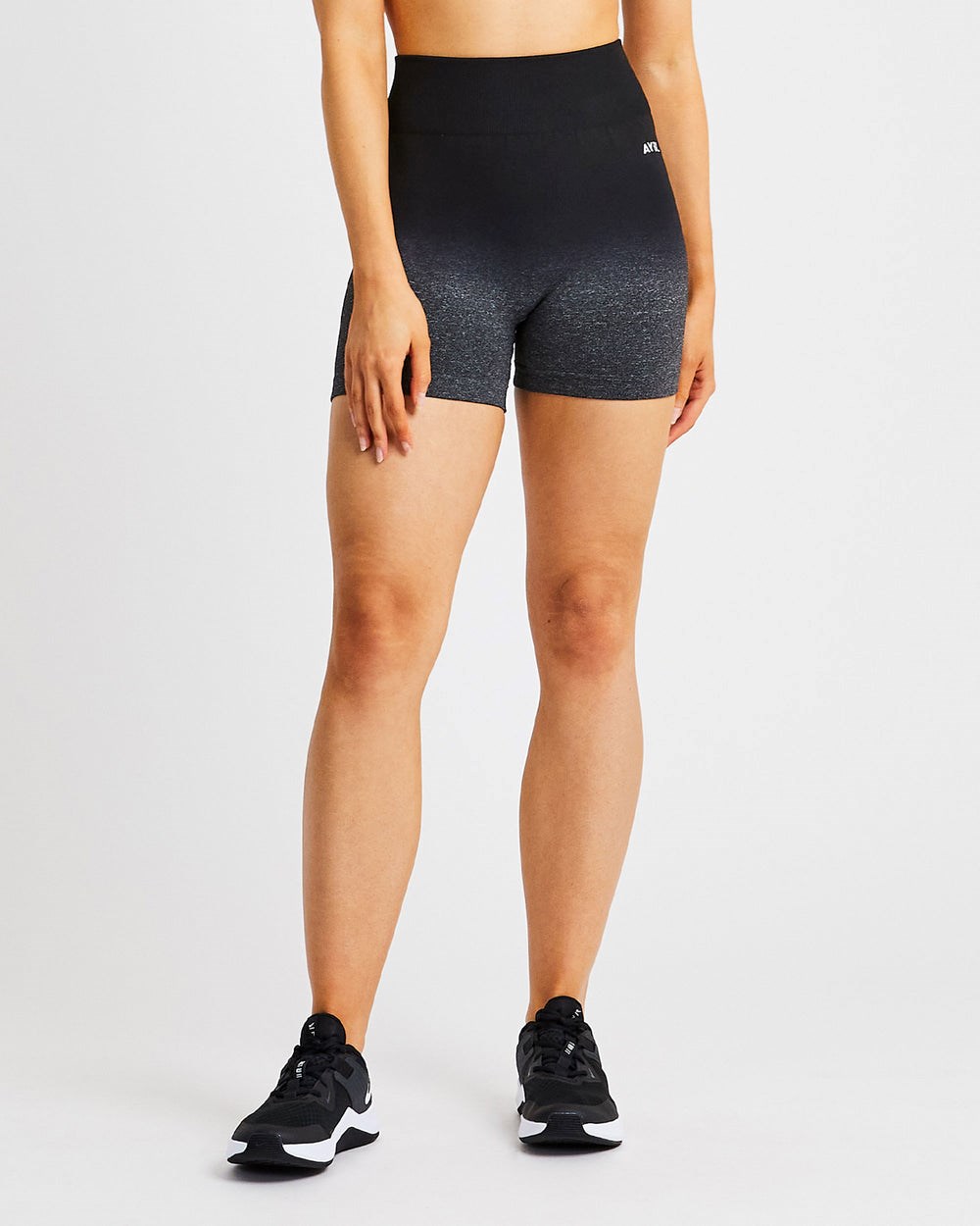 AYBL Pulse Ombré Seamless Shorts Black/Grey | 14679-CGEM