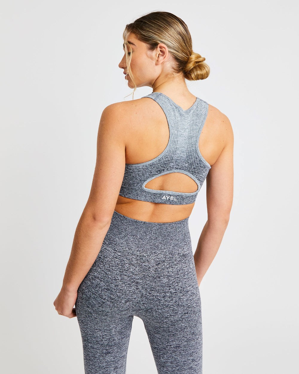 AYBL Pulse Ombré Seamless Sports Bra Grau | 34598-GNVP