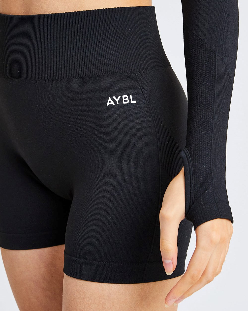 AYBL Pulse Seamless Shorts Schwarz | 56730-EOYP