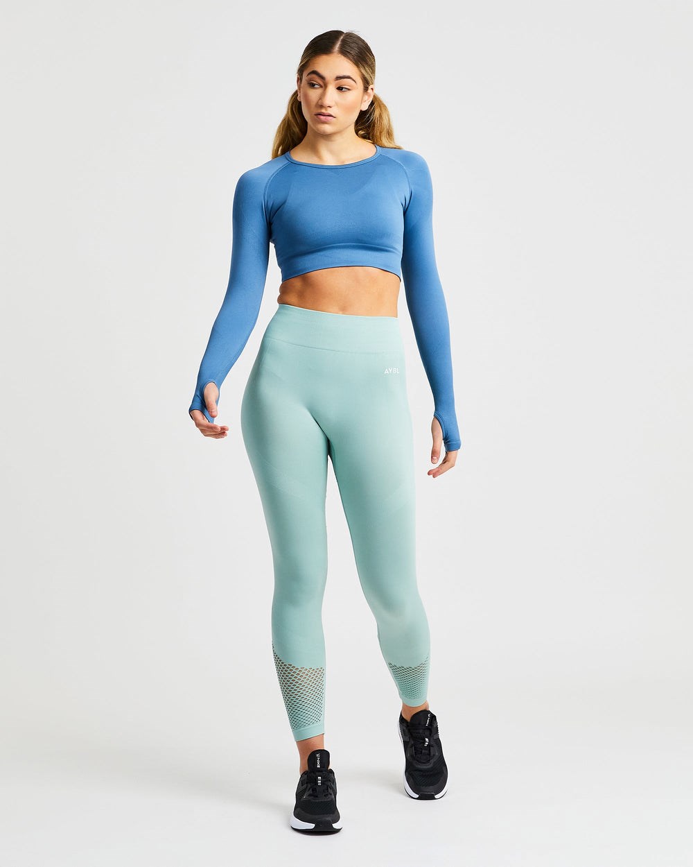 AYBL Reform Seamless Long Sleeve Crop Top Blau | 37201-KGSL