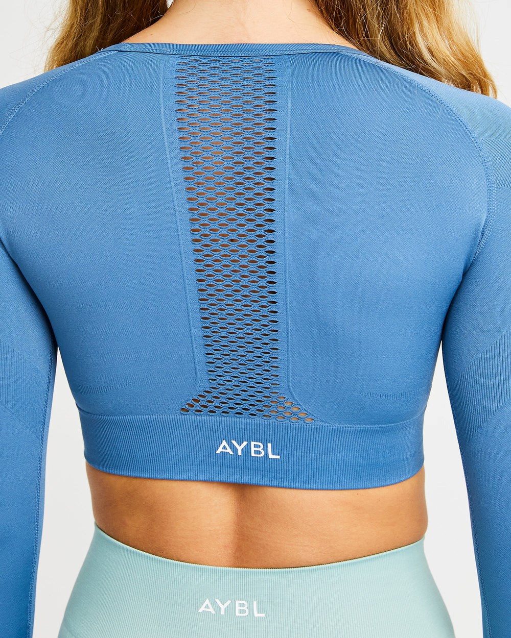 AYBL Reform Seamless Long Sleeve Crop Top Blau | 37201-KGSL