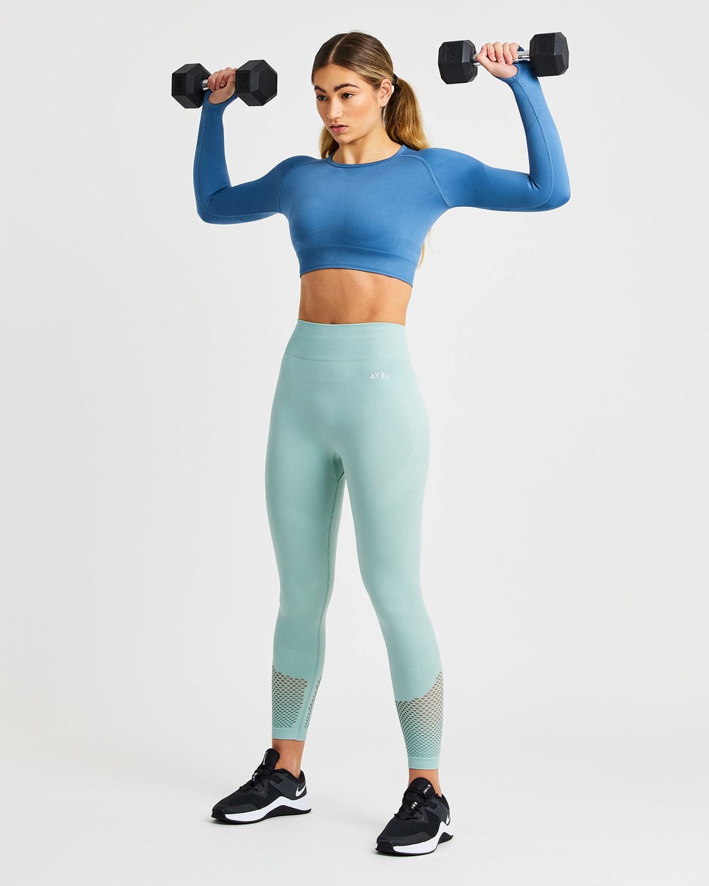 AYBL Reform Seamless Long Sleeve Crop Top Blau | 37201-KGSL