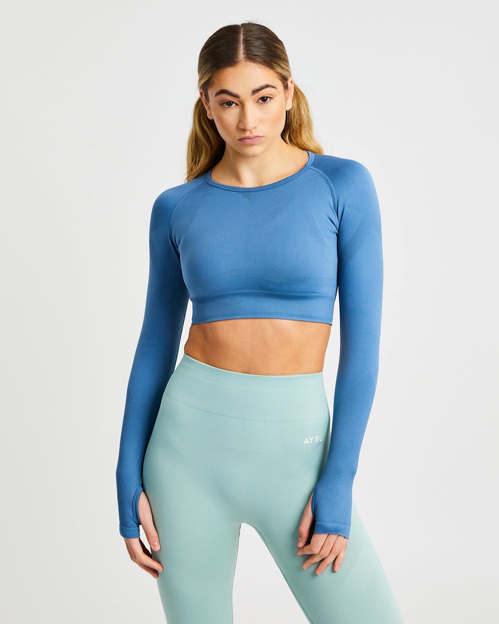 AYBL Reform Seamless Long Sleeve Crop Top Blau | 37201-KGSL