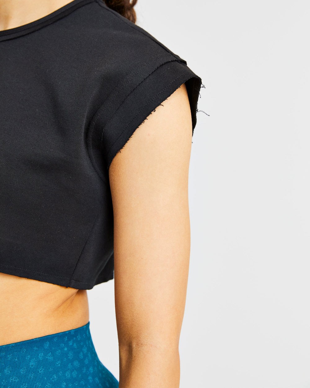 AYBL Sport Crop Top Schwarz | 37021-ZPKB