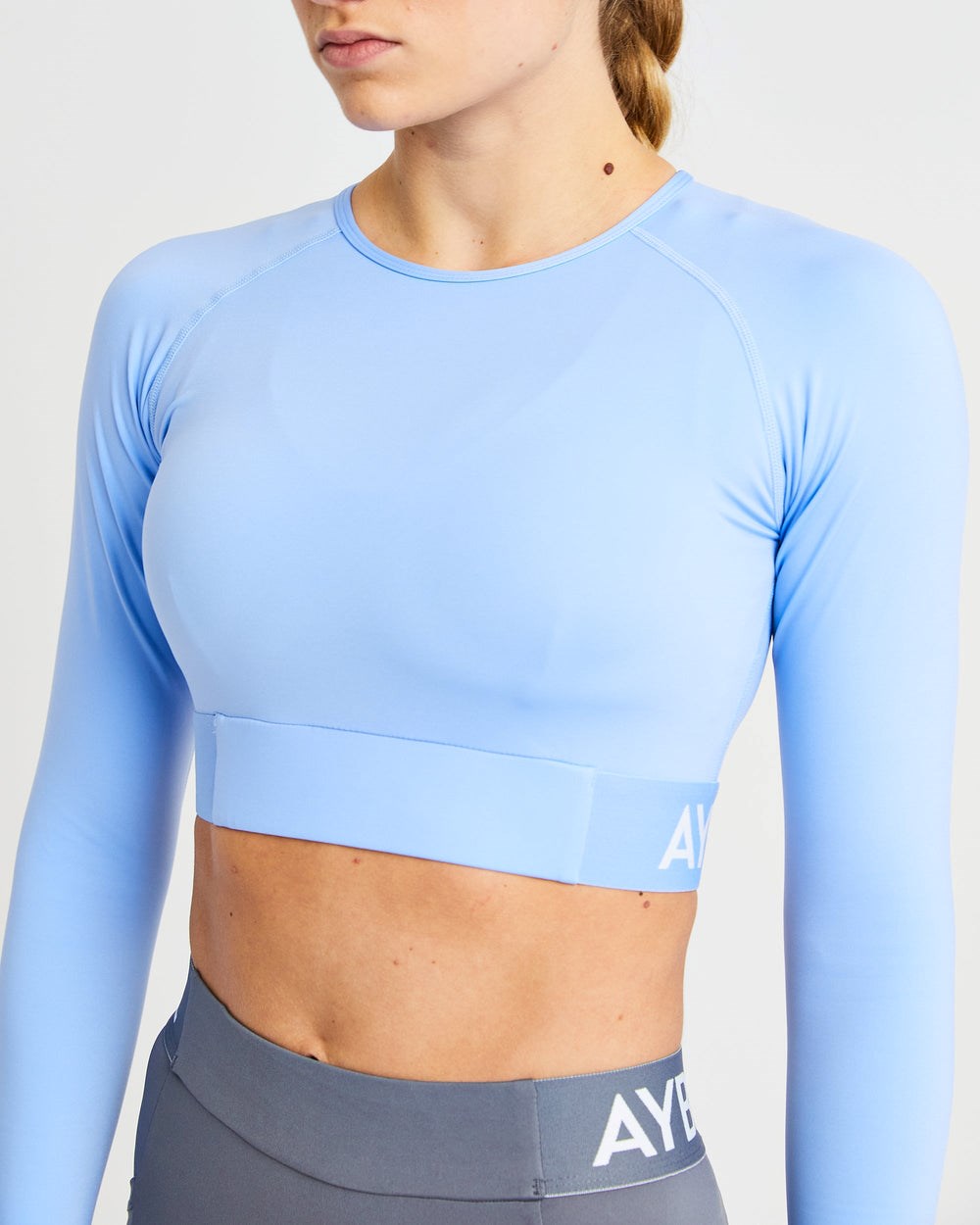 AYBL Sport Long Sleeve Crop Top Blau | 67429-TGJB