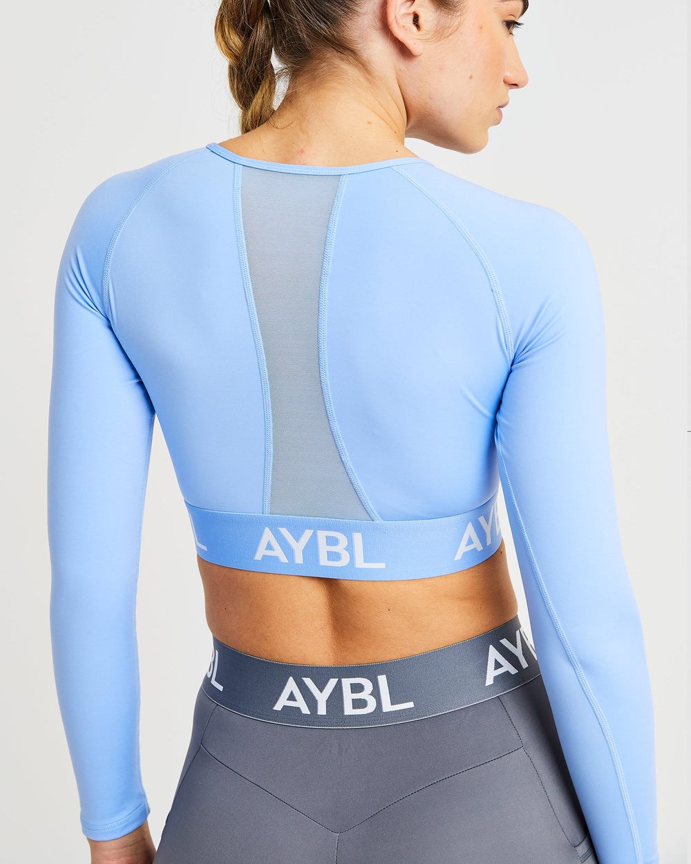 AYBL Sport Long Sleeve Crop Top Blau | 67429-TGJB