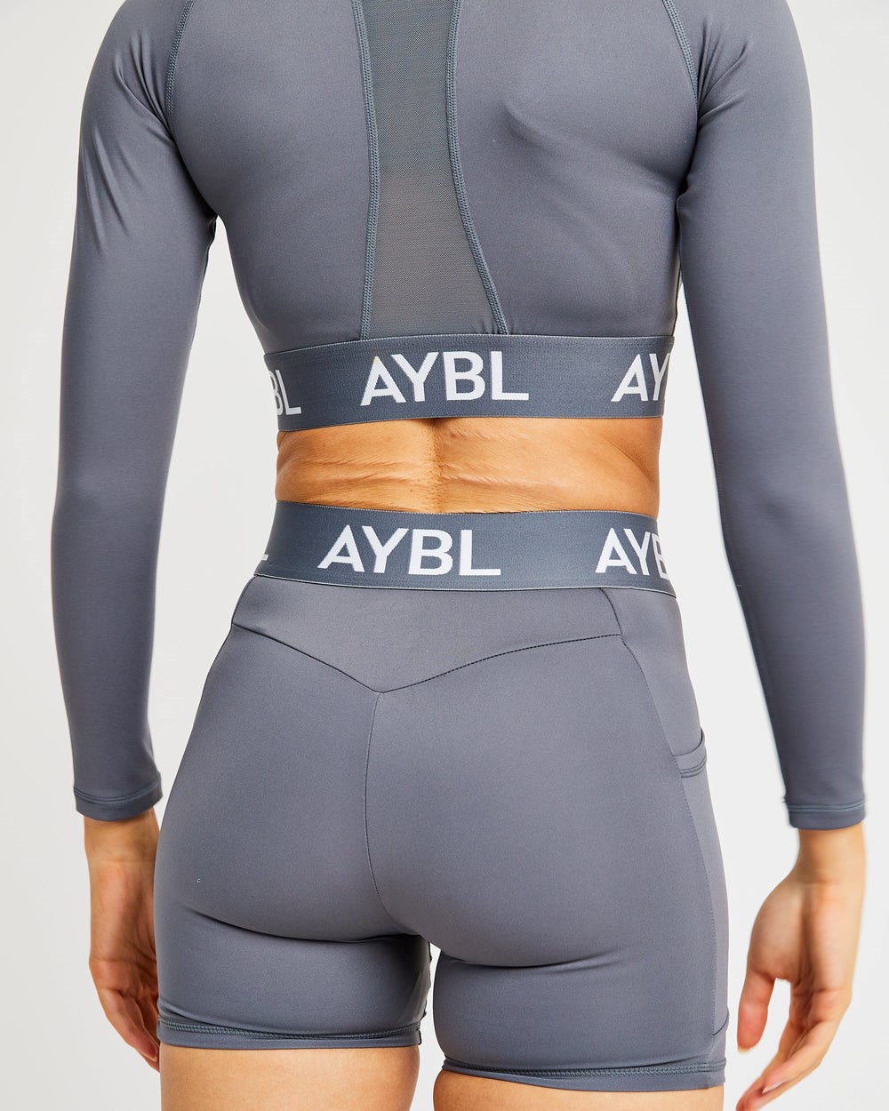 AYBL Sport Long Sleeve Crop Top Grau | 28541-RBCN