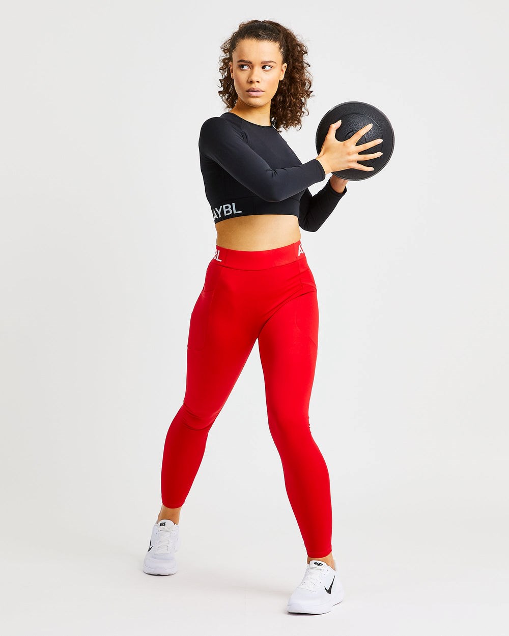 AYBL Sport Long Sleeve Crop Top Schwarz | 18695-VNXI