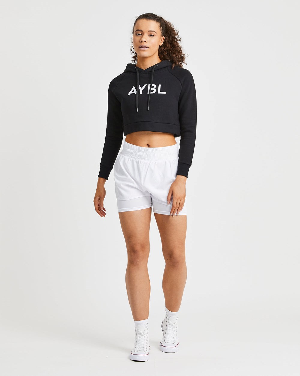 AYBL Staple Crop Hoodie Schwarz | 46871-SEQP