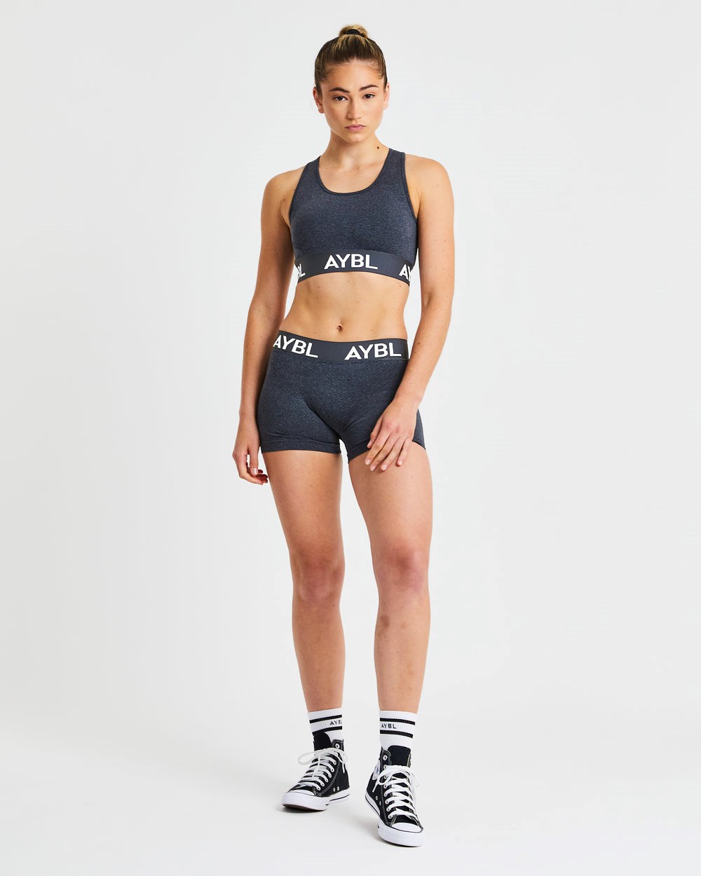 AYBL Staple Seamless Low Rise Shorts Schwarz | 28563-GUFX