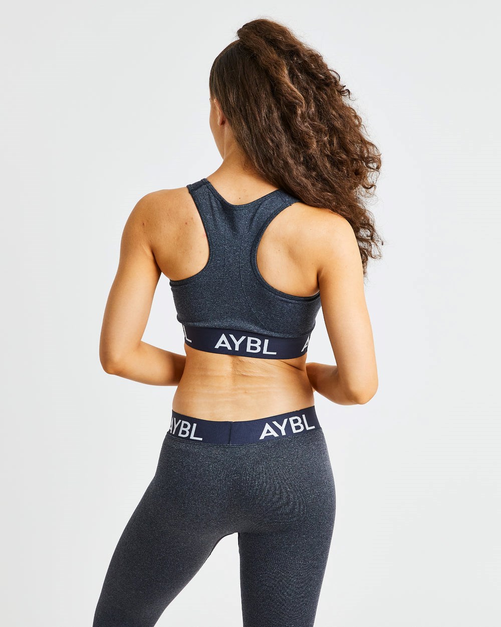 AYBL Staple Seamless Sports Bra Schwarz | 96103-ZKUR