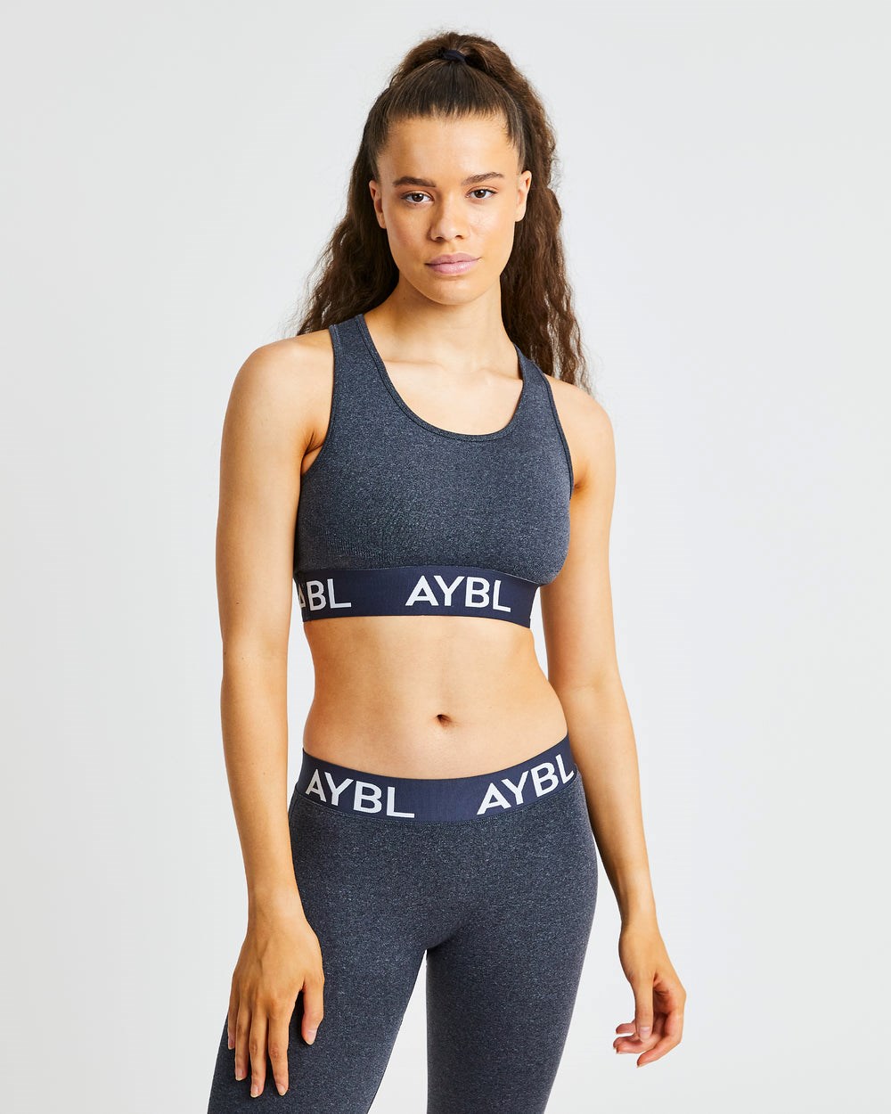 AYBL Staple Seamless Sports Bra Schwarz | 96103-ZKUR