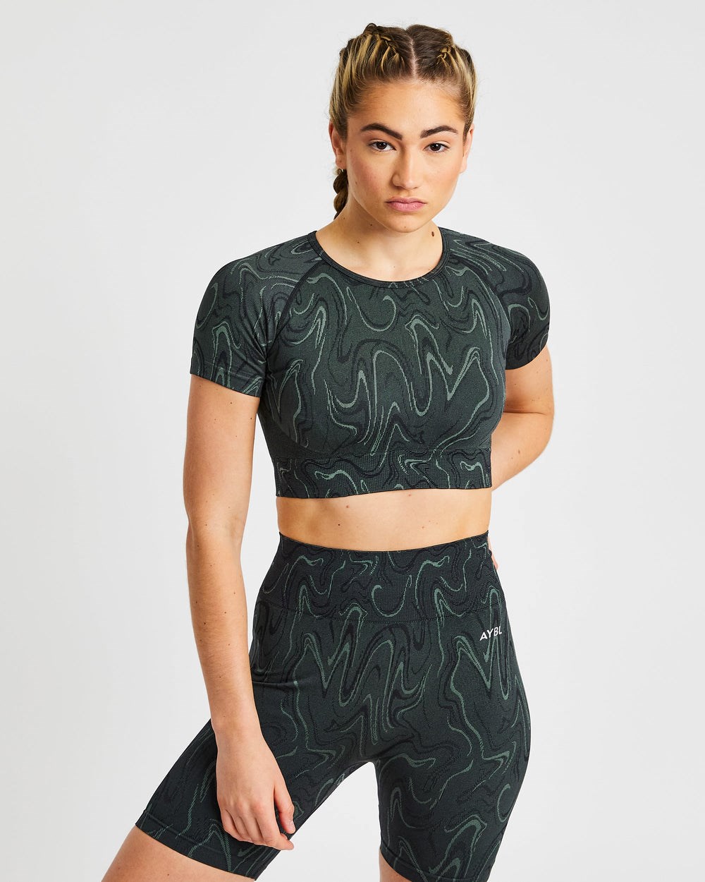 AYBL Velocity Seamless Crop Top Schwarz | 87024-YNRA